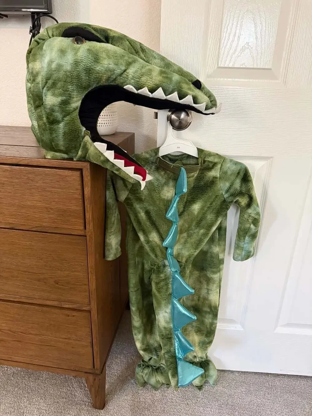 Pottery Barn Kids Toddler Light Up T-Rex Dinosaur Halloween Costume